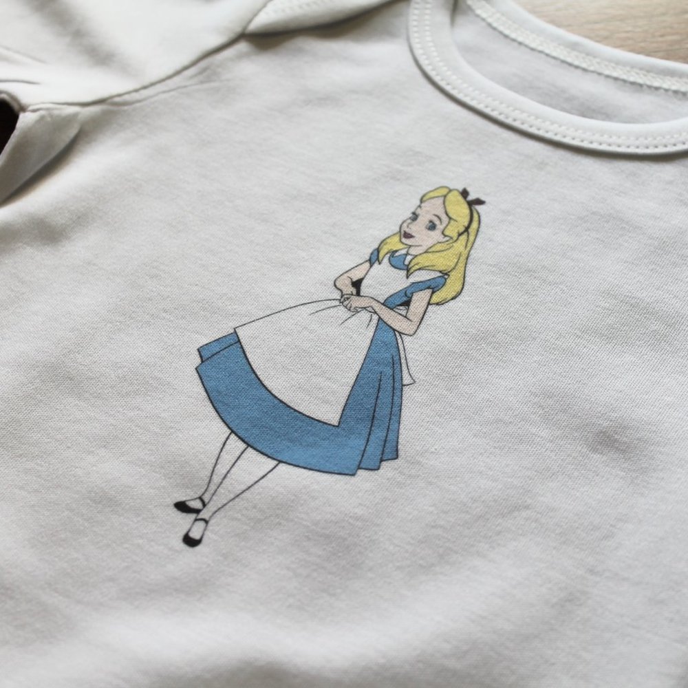 Alice in wonderland Disney baby onesie brand new - Picture 3 of 11